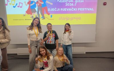 Naše učenice na festivalu Kastafski glasi